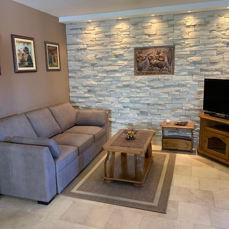 Gallery Premium 99 Near Ammphiteatre With Garage 5 Days And More Gratis Apartamento PUY Exterior foto